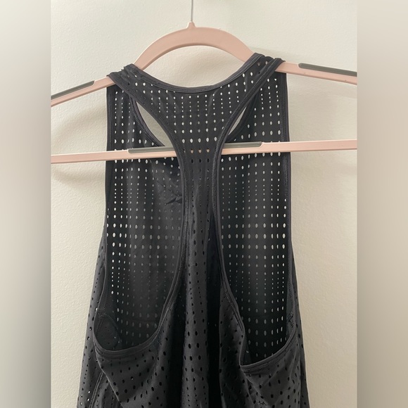 Athleta razorback high neck black workout tank - xs - Picture 7 of 8